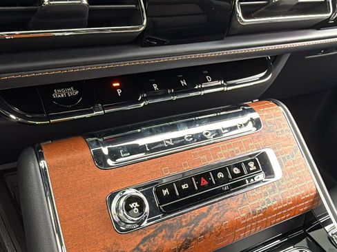 New 2025 Lincoln Aviator Black Label w/ Black Label Special Edition image 22