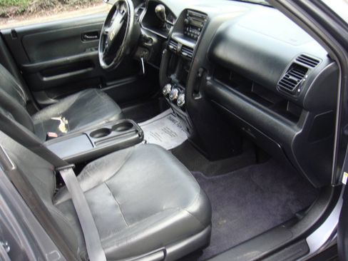 Used 2005 Honda CR-V SE image 12