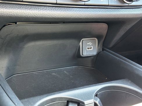 Certified 2024 Honda HR-V Sport image 26