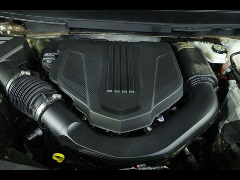 Used 2024 Chevrolet Traverse LT w/ Enhanced Driving Package FWD image 43