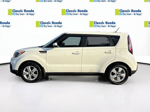 Used 2019 Kia Soul w/ Convenience Package image 4