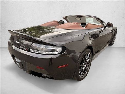 Used 2017 Aston Martin V12 Vantage S RWD image 5