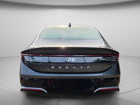 Used 2024 Hyundai Sonata SEL FWD image 5