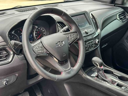 Used 2023 Chevrolet Equinox RS FWD image 12