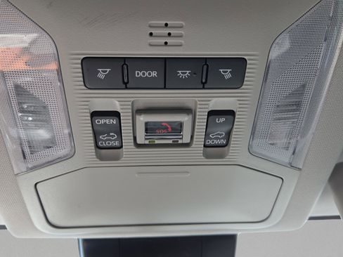 Certified 2025 Toyota RAV4 XLE w/ Convenience Package FWD image 29