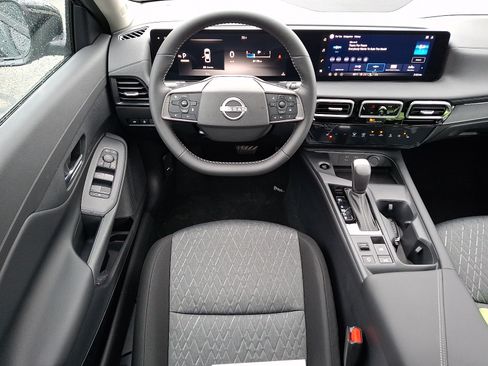 New 2026 Nissan Sentra SV w/ SV Convenience Package FWD image 8