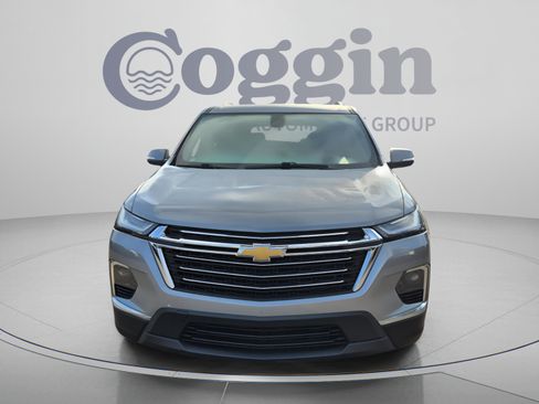 Used 2023 Chevrolet Traverse LT FWD image 8