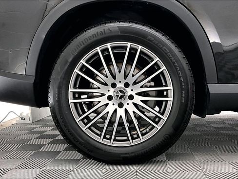 Used 2026 Mercedes-Benz GLC 300 image 8
