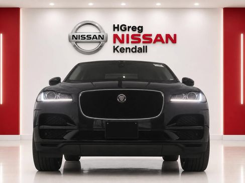 Used 2020 Jaguar F-PACE Prestige AWD/4WD image 5