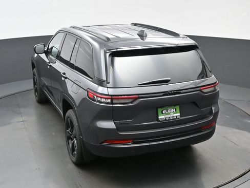 New 2025 Jeep Grand Cherokee Altitude AWD/4WD image 20