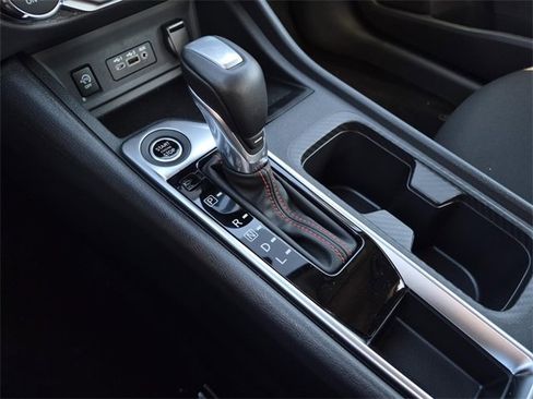 New 2025 Nissan Sentra SR w/ Midnight Edition image 17