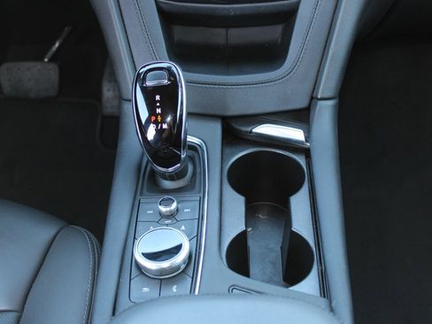 Used 2025 Cadillac XT5 Premium Luxury image 21