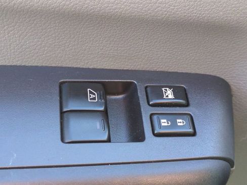 Used 2020 Nissan NV 1500 SV image 13