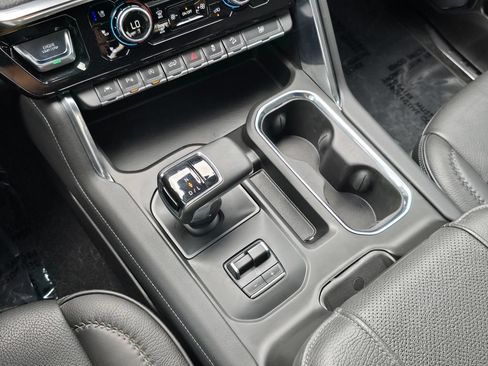 Used 2023 GMC Sierra 1500 Denali AWD/4WD image 17