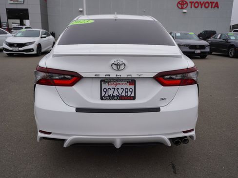 Used 2023 Toyota Camry SE image 9