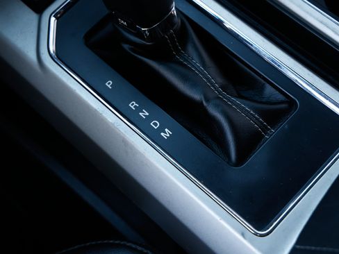 Used 2020 Ford F150 Lariat image 41