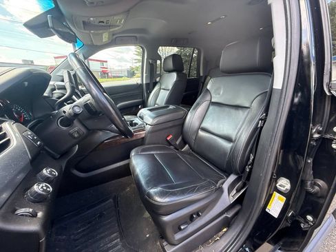 Used 2019 Chevrolet Tahoe LT w/ Luxury Package AWD/4WD image 9