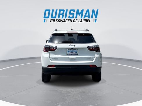 Used 2023 Jeep Compass Latitude AWD/4WD image 7
