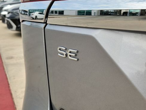 Used 2025 Volkswagen Atlas SE FWD image 10
