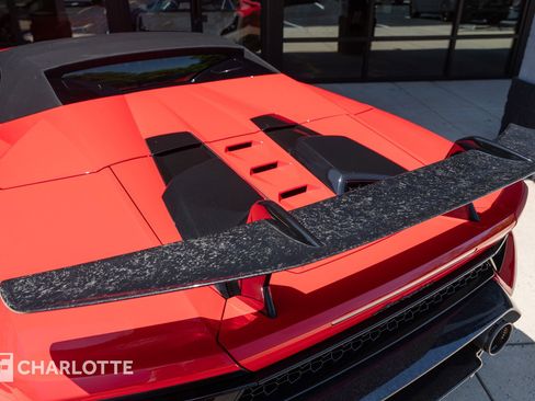 Used 2018 Lamborghini Huracan Performante image 16