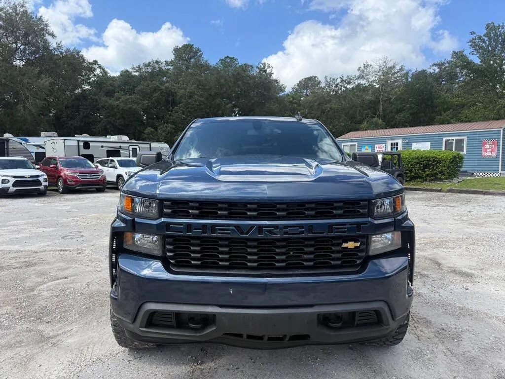 Used 2022 Chevrolet Silverado 1500 Custom AWD/4WD image 2