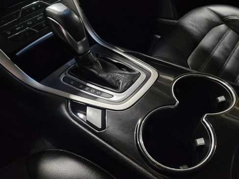 Used 2015 Ford Edge SEL w/ Equipment Group 201A image 26