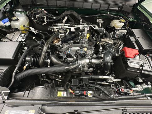 Used 2025 Ford Bronco Outer Banks AWD/4WD image 19