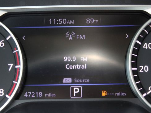Used 2023 Nissan Sentra SR FWD image 25