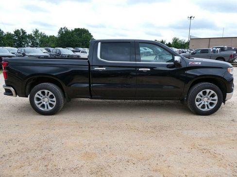 New 2026 Chevrolet Silverado 1500 LTZ w/ LTZ Premium Package AWD/4WD image 3