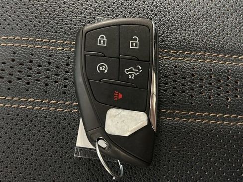 Used 2024 Chevrolet Silverado 1500 High Country w/ High Country Premium Package image 27