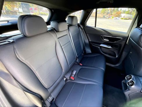 Certified 2025 Mercedes-Benz GLC 300 4MATIC image 19