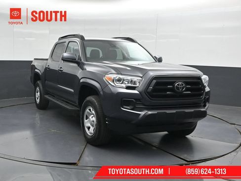 Used 2023 Toyota Tacoma SR AWD/4WD image 4
