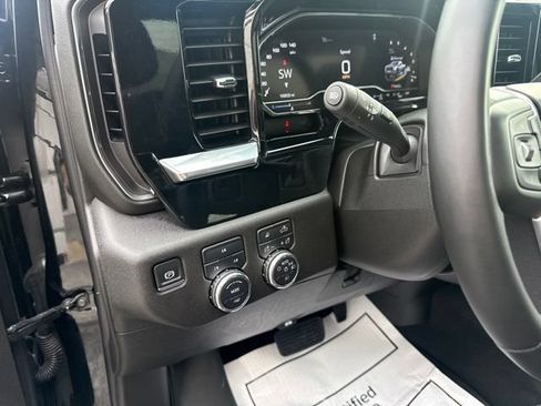 Used 2025 GMC Sierra 3500 SLE w/ SLE Convenience Package AWD/4WD image 25