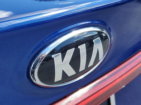 Used 2020 Kia Forte LXS image 7