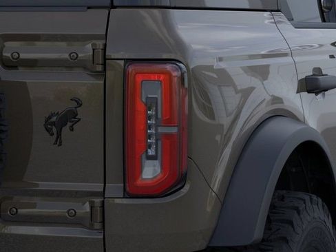 New 2026 Ford Bronco Badlands AWD/4WD image 23