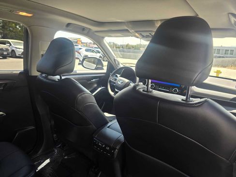 Used 2026 Toyota Highlander Platinum AWD/4WD image 13