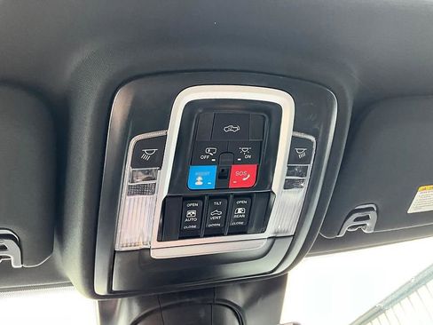 New 2026 RAM 3500 Laramie AWD/4WD image 29
