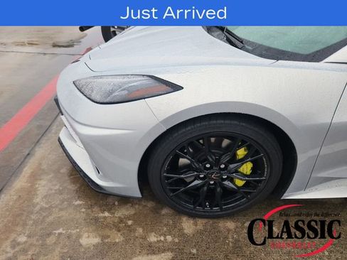 Used 2023 Chevrolet Corvette Stingray Premium Cpe w/ Z51 Performance Package image 10