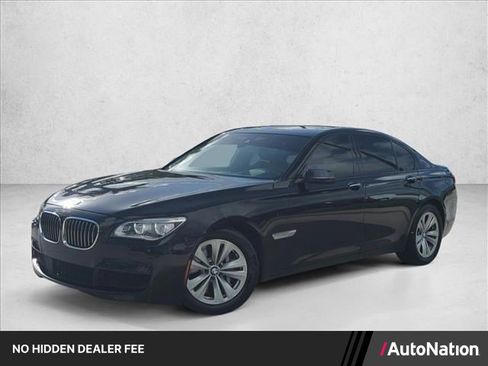 Used 2015 BMW 750i xDrive AWD/4WD image 1