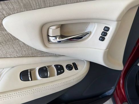 Used 2023 Nissan Murano SL w/ SL Moonroof Package FWD image 17