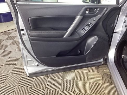 Used 2017 Subaru Forester 2.5i Limited image 16