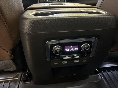 Used 2023 Chevrolet Tahoe High Country w/ Advanced Technology Package RWD image 22