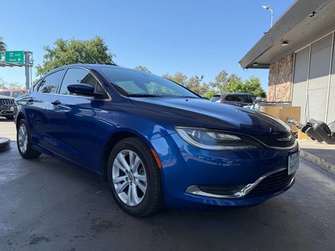 Used 2015 Chrysler 200 Limited image 27