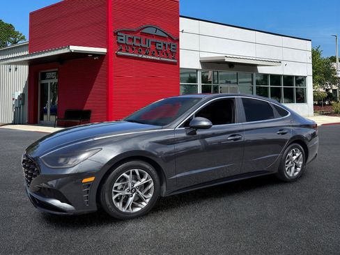 Used 2021 Hyundai Sonata SEL w/ Preferred Accessory Package FWD image 1