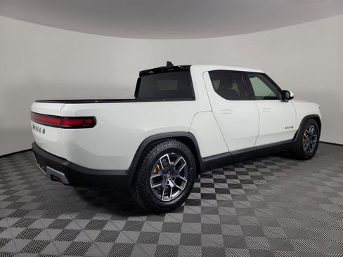 Used 2022 Rivian R1T Launch Edition image 5