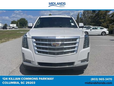 Used 2019 Cadillac Escalade ESV Premium Luxury w/ LPO, Radiant Package AWD/4WD image 2
