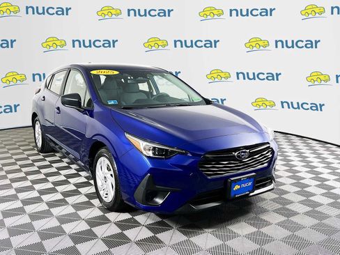 Used 2025 Subaru Impreza 2.0i image 1