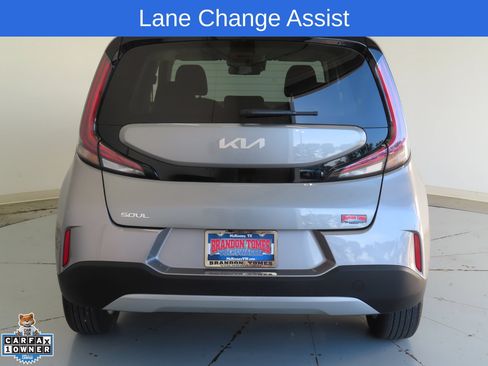 Used 2025 Kia Soul LX w/ LX Technology Package FWD image 4