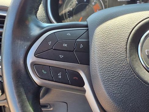 Used 2019 Jeep Cherokee Latitude Plus image 5