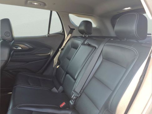 Used 2023 GMC Terrain SLT AWD/4WD image 12